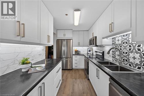 6 NIAGARA Street Unit# 208  Grimsby, ON L3M 5A4