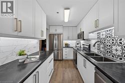 6 NIAGARA Street Unit# 208 Grimsby, ON L3M 5A4