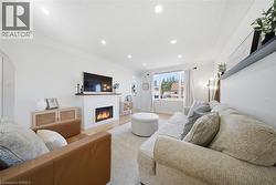 31 WILLOW Drive Brantford, ON N3R 2W5