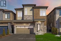 109 VANTAGE LOOP  Newmarket, ON L3X 0K8