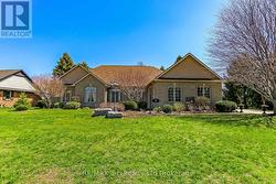 15 OTTERVIEW DRIVE Norwich (Otterville), ON N0J 1R0