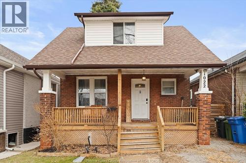 1022 OAK AVENUE  Windsor, ON N9A 5G4