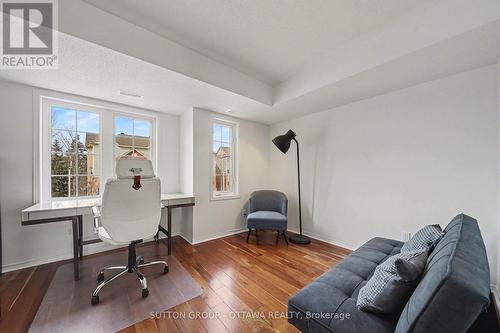 56 Steele Park Private, Ottawa, ON - Indoor Photo Showing Other Room
