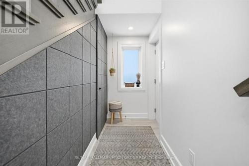 559 Mutual Street, Ottawa, ON - Indoor Photo Showing Other Room