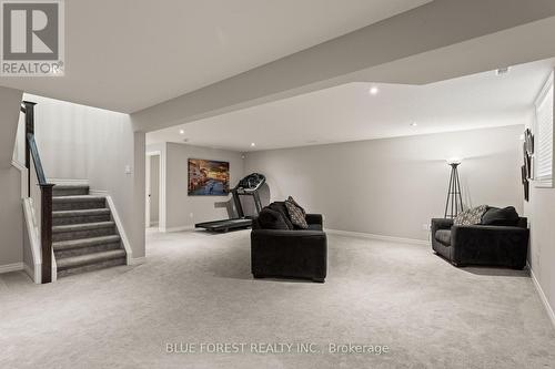 42 Hickory Lane, St. Thomas, ON - Indoor
