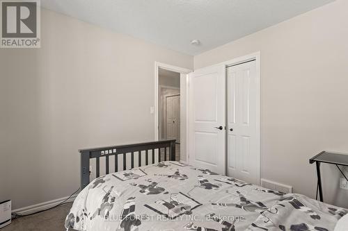 42 Hickory Lane, St. Thomas, ON - Indoor Photo Showing Bedroom