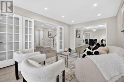 325 SALISBURY LANE  Newmarket, ON L3Y 8A6