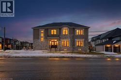 132 SETTLERS Road E  Oakville, ON L6H 0Y3