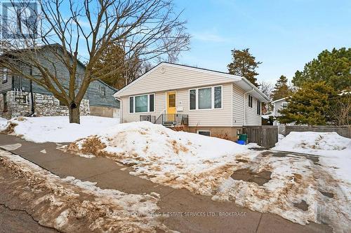 21 RICHARD STREET  Kingston (Central City West), ON K7M 2J3