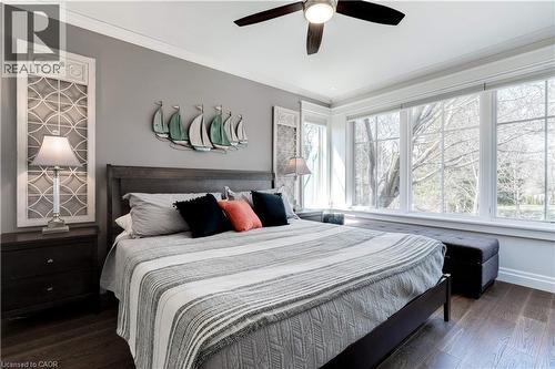 4391 Lakeshore Road, Burlington, ON 