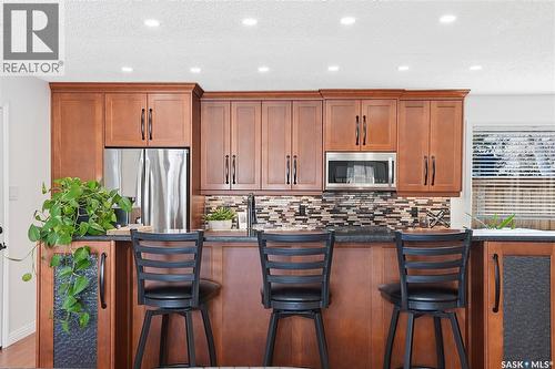 154 Candle Crescent, Saskatoon, SK - Indoor Photo Showing Kitchen With Upgraded Kitchen