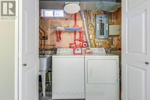 2470 Bankside Drive, Mississauga, ON - Indoor Photo Showing Laundry Room