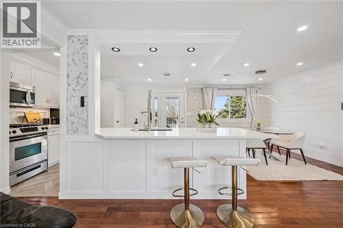 219 Blackhorne Drive, Kitchener, ON - Indoor Photo Showing Kitchen With Upgraded Kitchen