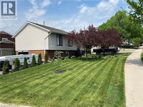 219 Blackhorne Drive, Kitchener, ON - Outdoor