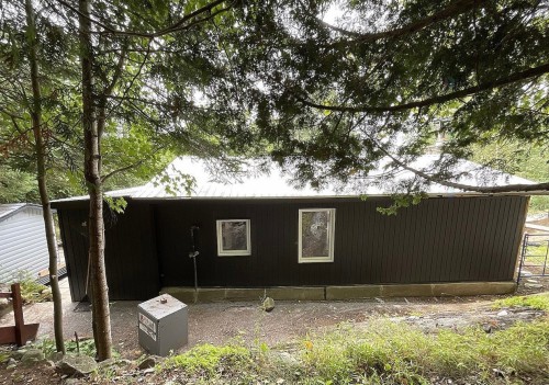 Back of Structure - 480 Rue De La Montagne, Saint-Calixte, QC - Outdoor