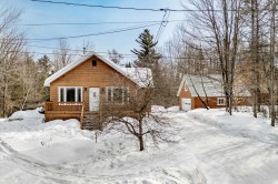 1057 Rue Bresse  Ascot Corner, QC J0B 1A0