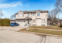 6 Griggsden Avenue  Toronto, ON M9P 2Z5