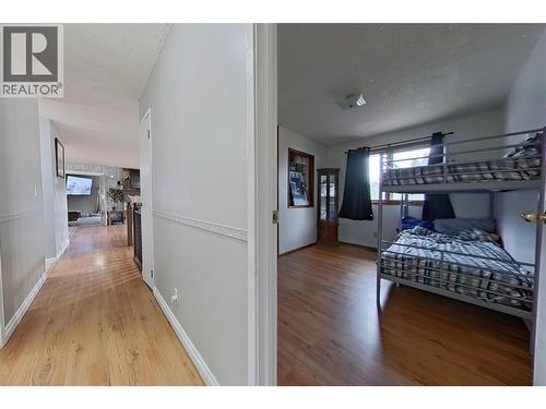 1530 21 Highway, Creston, BC - Indoor Photo Showing Other Room