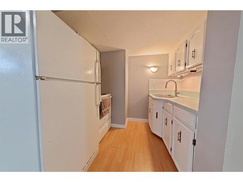 1530 21 Highway, Creston, BC - Indoor