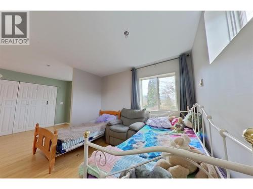 1530 21 Highway, Creston, BC - Indoor Photo Showing Other Room