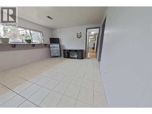 1530 21 Highway, Creston, BC - Indoor Photo Showing Other Room