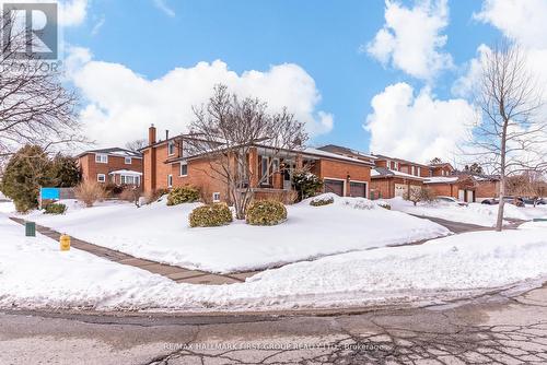 520 MCLEOD CRESCENT  Pickering, ON L1W 3M5