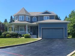 7 Chuckley Pear Place WEST St John's, NL A1E 6C2