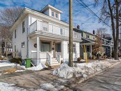 6347 Cornwall Street  Halifax, NS B3H 2J2