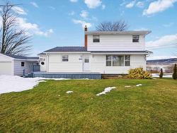 1535 Victoria Road  Dempseys Corner, NS B0P 1C0