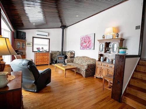 255 Victoria Street E, Amherst, NS 