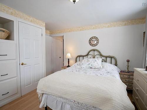 255 Victoria Street E, Amherst, NS 