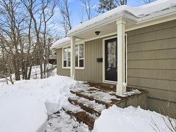 146 High Street  Bedford, NS B4A 1M4