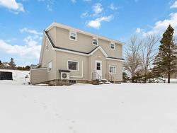 67 Croft Avenue  Crescent Beach, NS B0R 1C0
