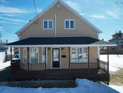75 Lower MacLean Street  Glace Bay, NS B1A 2K9