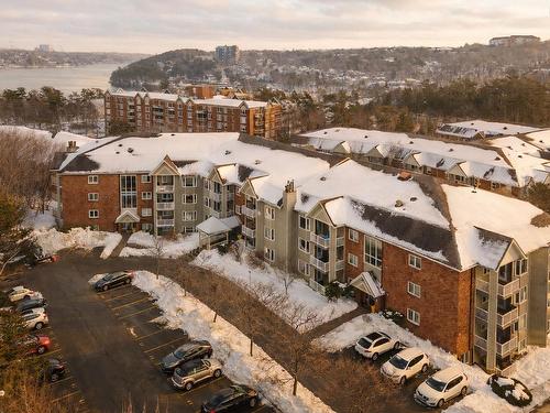 211 12 Spinnaker Drive  Halifax, NS B3N 3A8