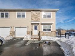 41 Hillcrest Street  Halifax, NS B3N 0E9