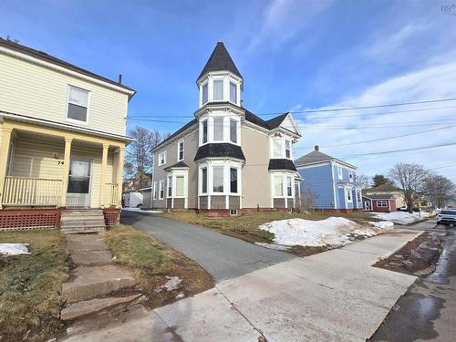 76 Havelock Street, Amherst, NS 