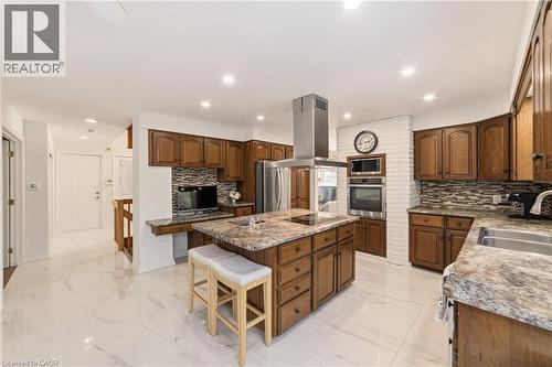 39 Templer Drive, Ancaster, ON - Indoor Photo Showing Kitchen With Double Sink With Upgraded Kitchen