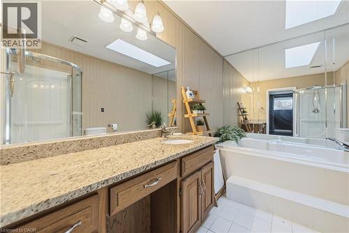 39 Templer Drive, Ancaster, ON - Indoor Photo Showing Bathroom