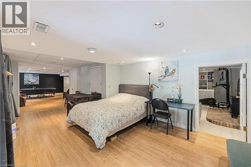 39 Templer Drive, Ancaster, ON - Indoor Photo Showing Bedroom