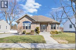 1086 EDWARD  Windsor, ON N8S 2Z8