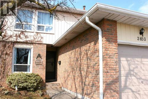 3103 Autumn Hill Crescent, Burlington, ON - Outdoor With Exterior