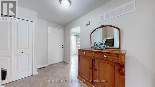 3103 Autumn Hill Crescent, Burlington, ON - Indoor Photo Showing Other Room