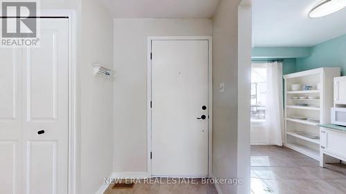 3103 Autumn Hill Crescent, Burlington, ON - Indoor Photo Showing Other Room