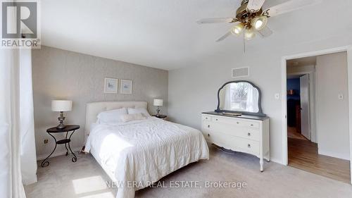 3103 Autumn Hill Crescent, Burlington, ON - Indoor Photo Showing Bedroom