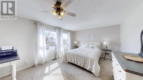 3103 Autumn Hill Crescent, Burlington, ON - Indoor Photo Showing Bedroom