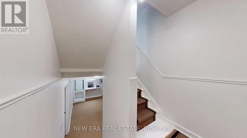 3103 Autumn Hill Crescent, Burlington, ON - Indoor Photo Showing Other Room