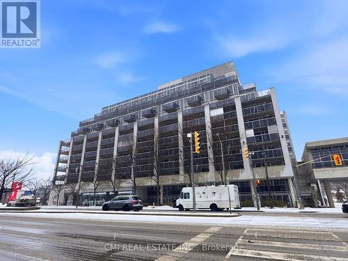615 - 1050 THE QUEENS WAY  Toronto, ON M8Z 0A8
