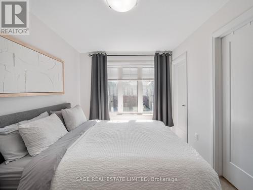 4 Could Lane, Hamilton, ON - Indoor Photo Showing Bedroom