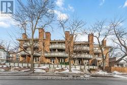 6 - 2 COLUMBUS AVENUE  Ottawa, ON K1K 1R3